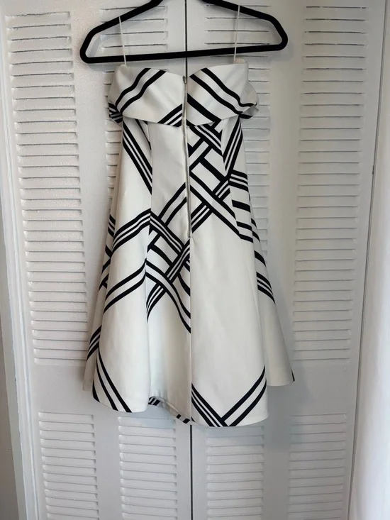 KEEPSAKE White Sleeveless Dress Black Stripe A-Line Elegant Chic - Picture 8 of 15